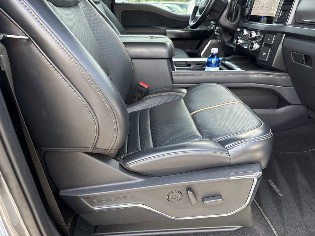 Used 2024 Ford F250 Platinum image 13