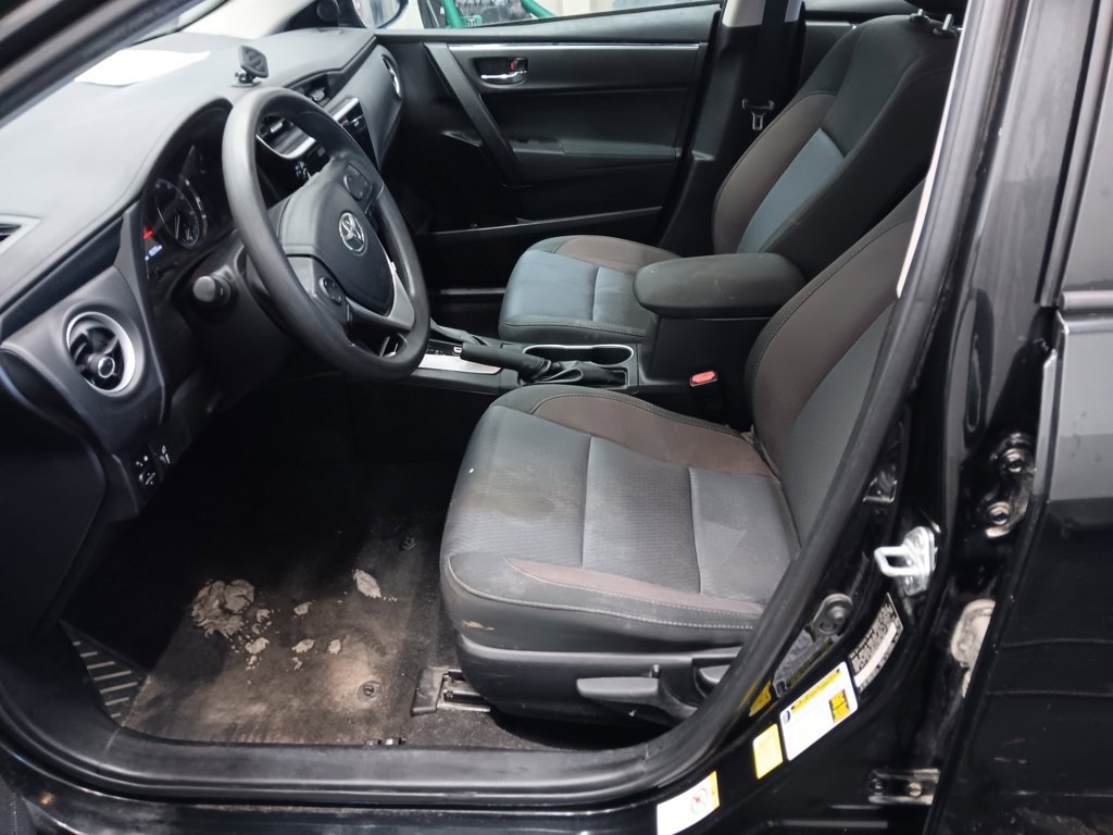 Used 2017 Toyota Corolla L image 19