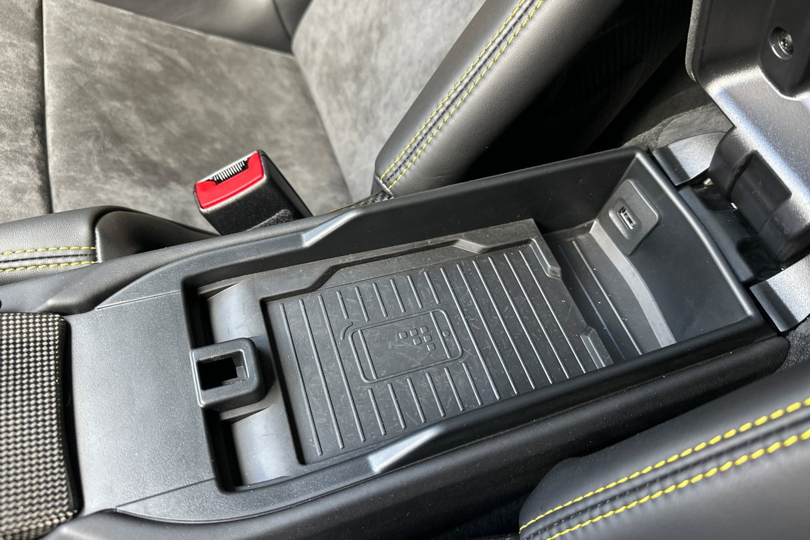 Certified 2018 Porsche 911 GT2 RS RWD image 25