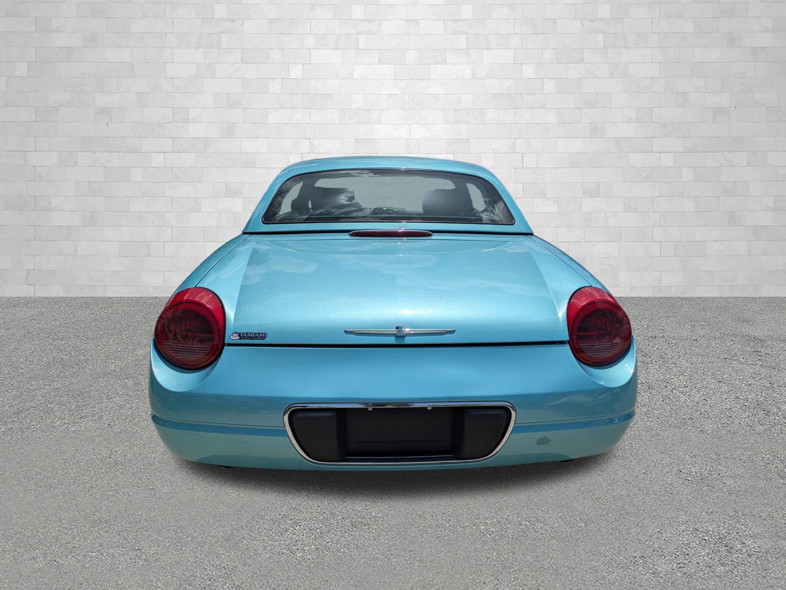 Used 2002 Ford Thunderbird RWD image 3