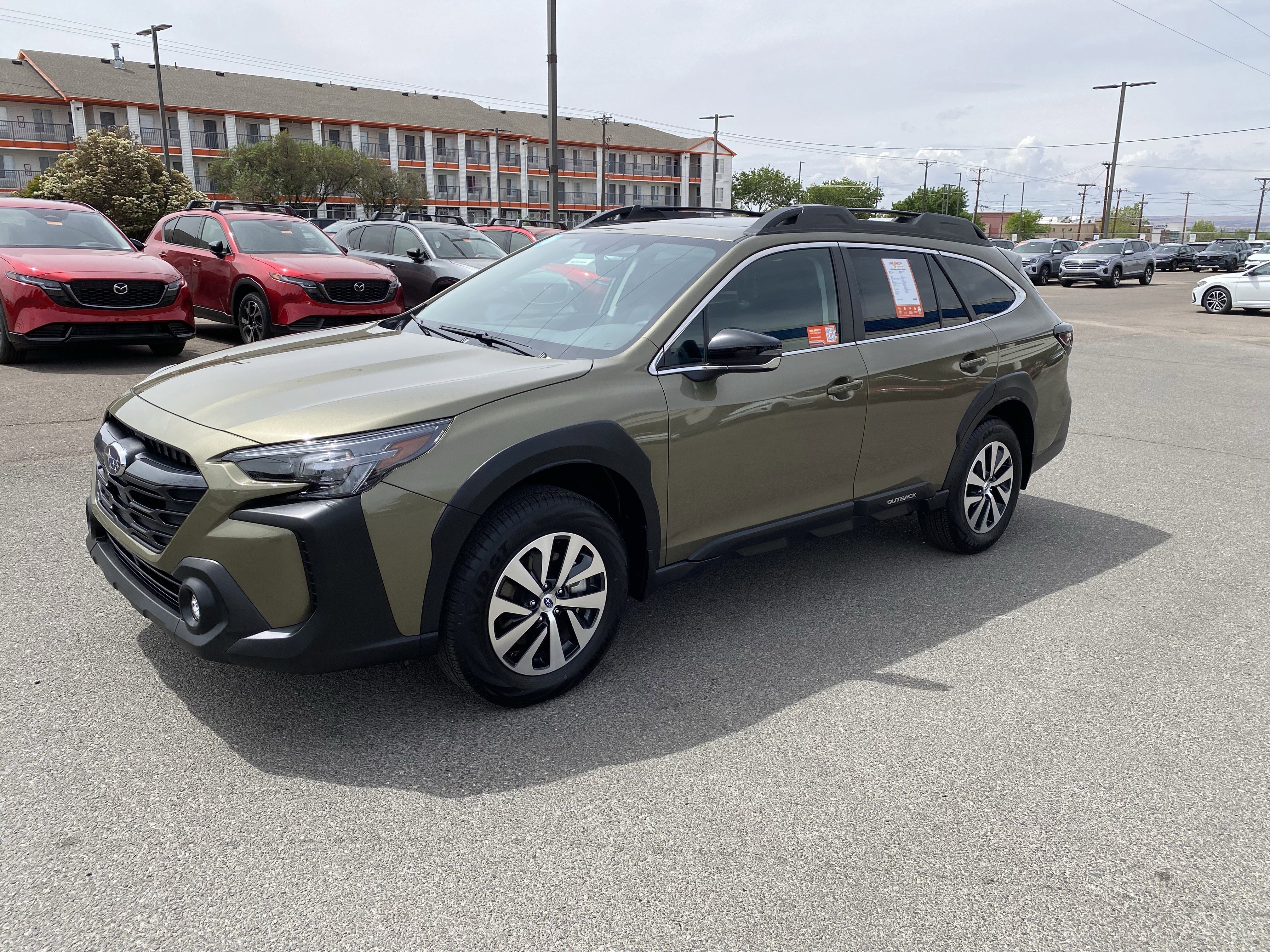 Used 2024 Subaru Outback Premium AWD/4WD image 49