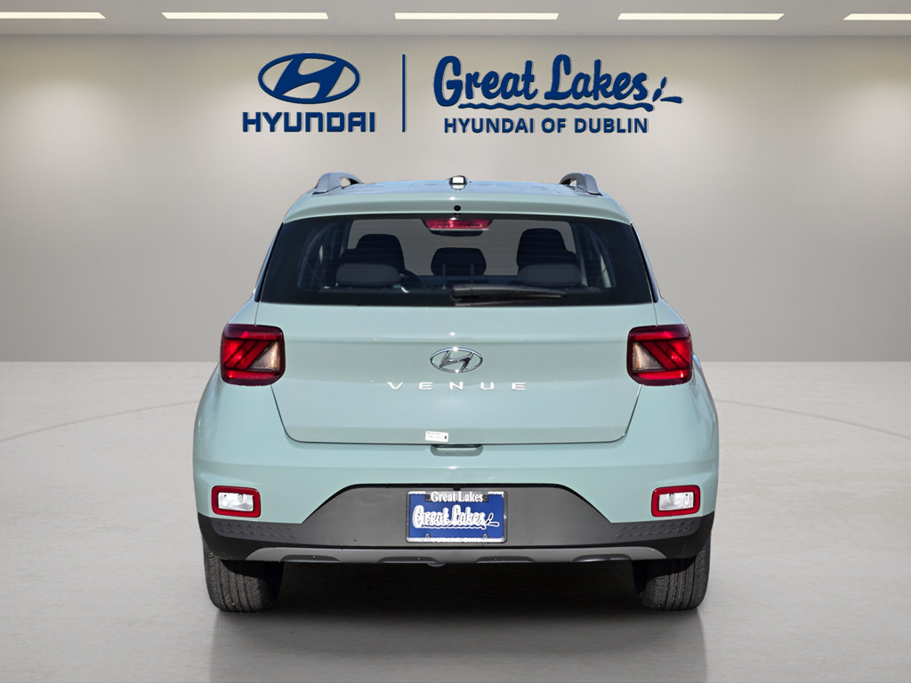 New 2026 Hyundai Venue SEL FWD image 4