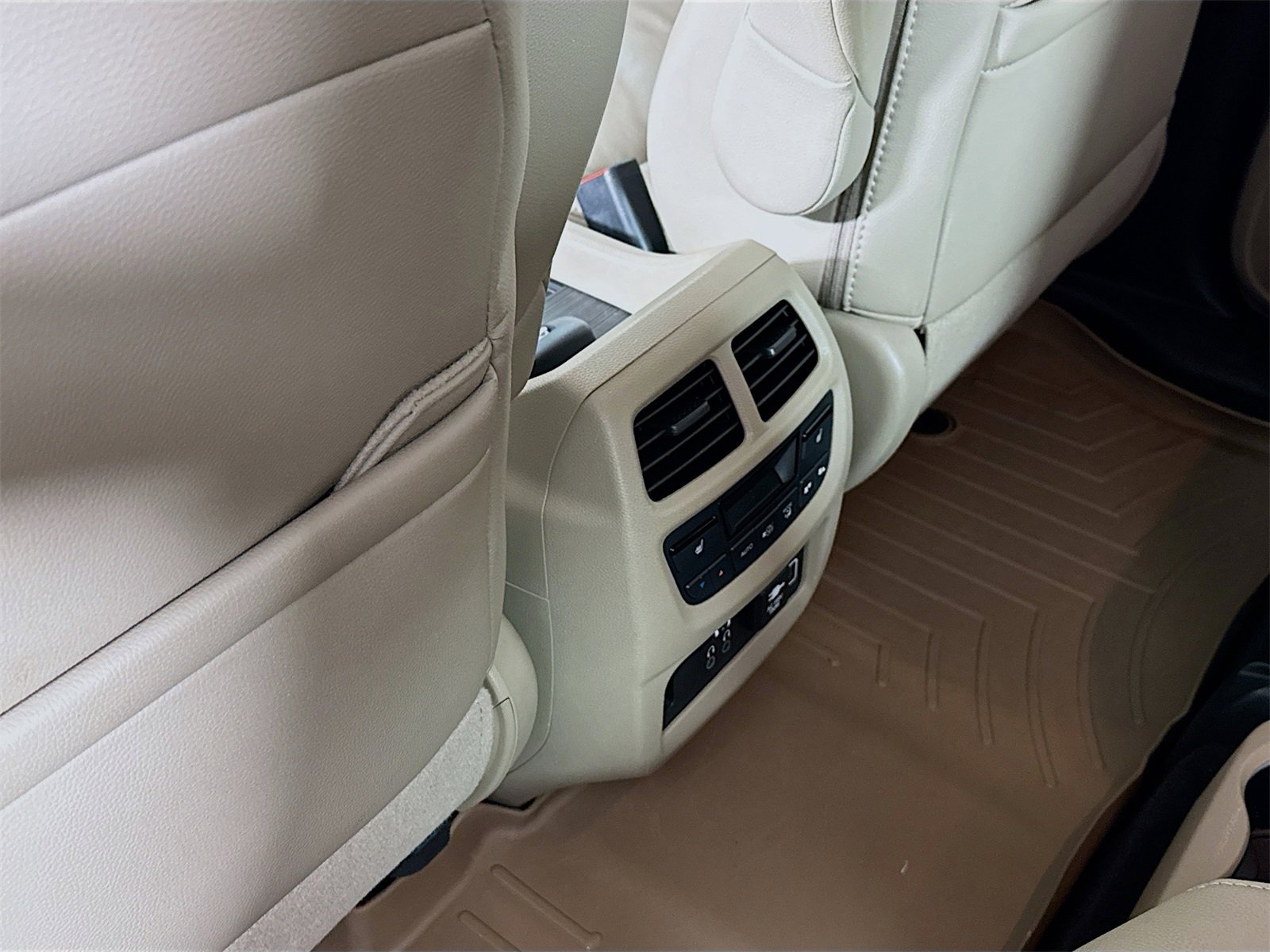 Used 2022 Honda Pilot Touring image 23