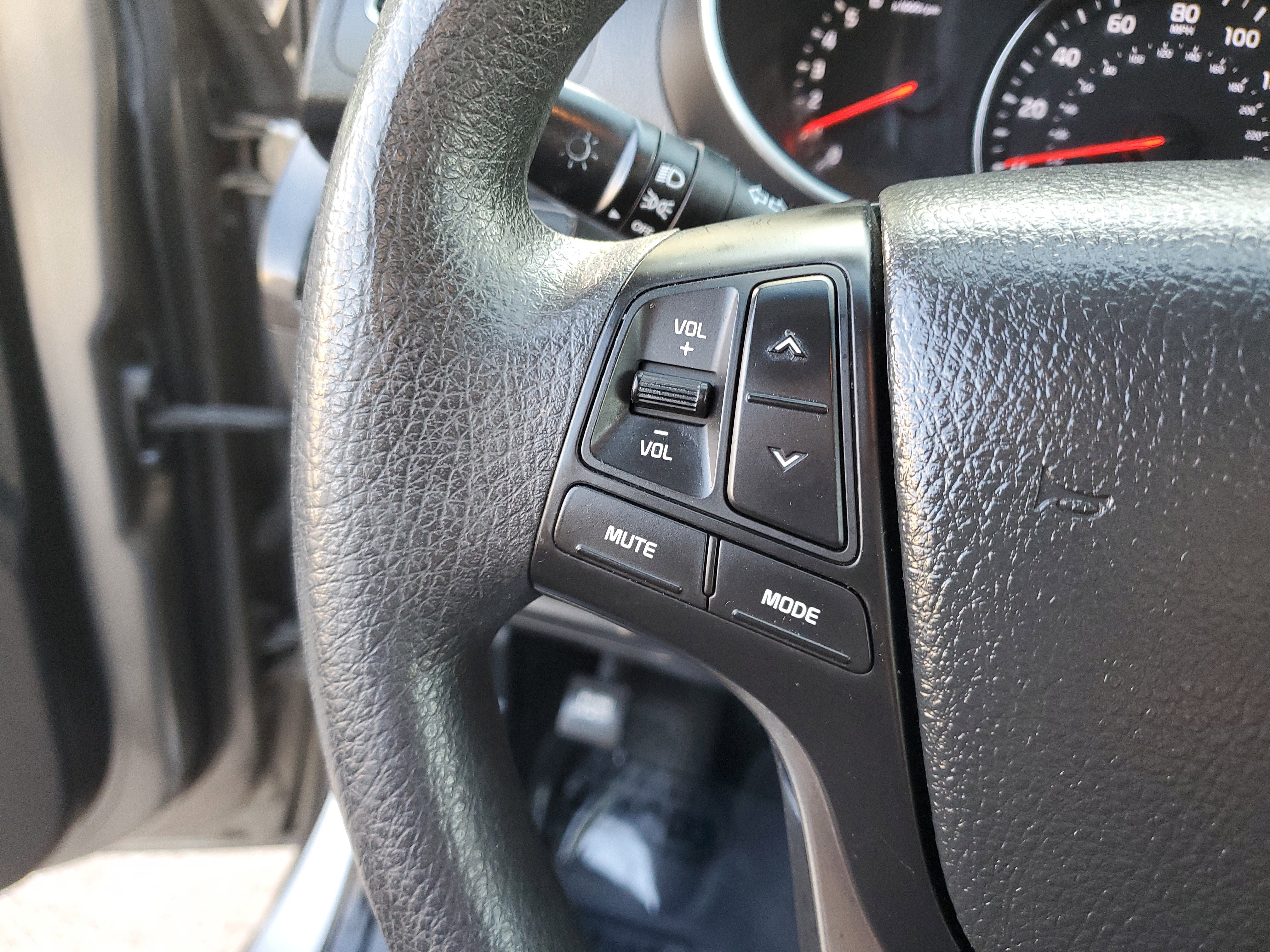 Used 2015 Kia Sorento LX FWD image 30