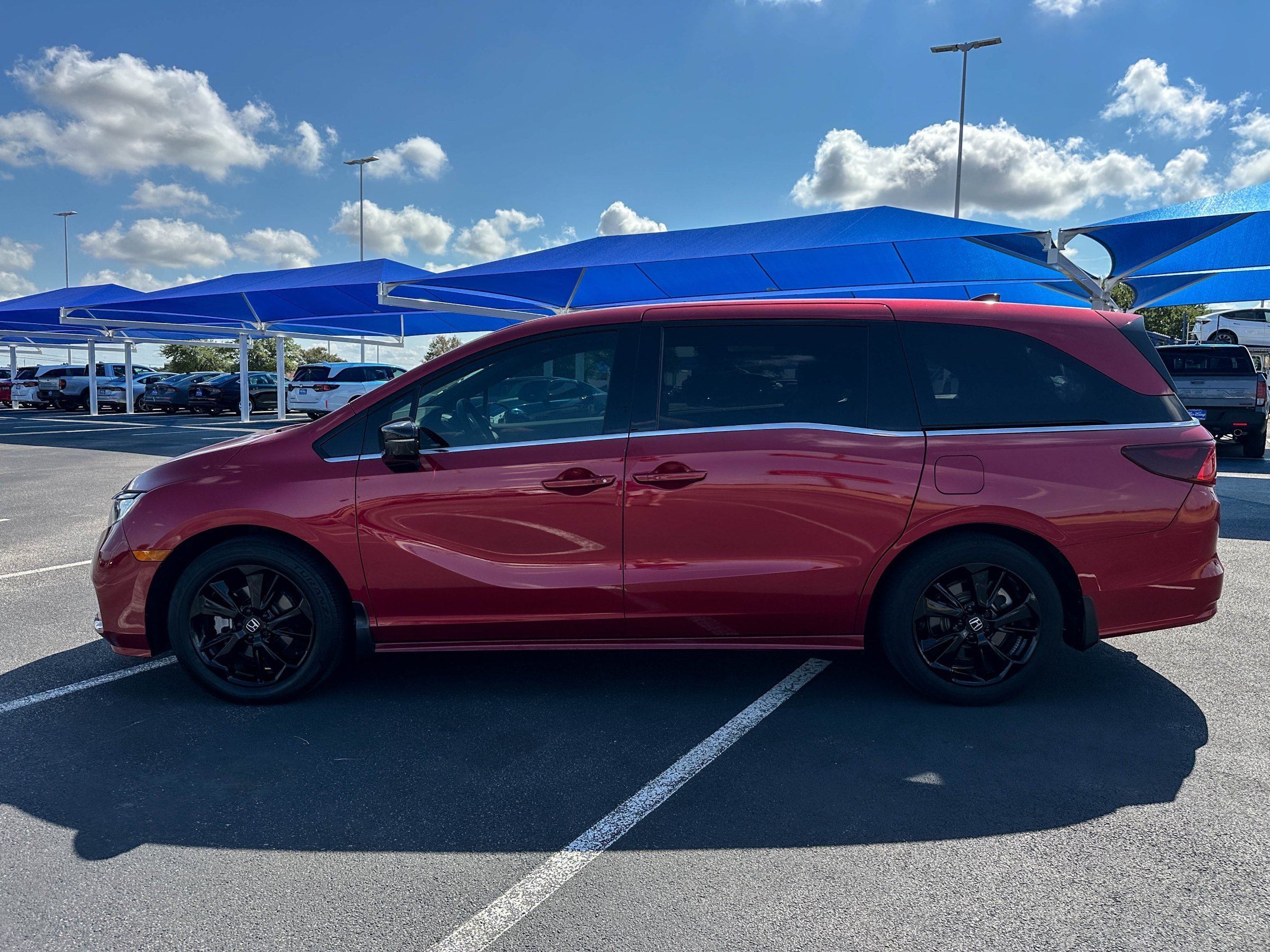 Certified 2024 Honda Odyssey Sport image 9