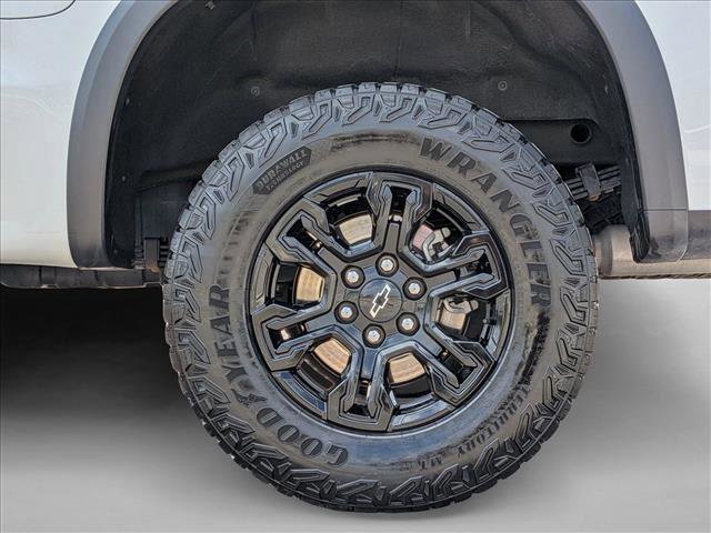 Used 2023 Chevrolet Silverado 1500 ZR2 w/ Technology Package image 24