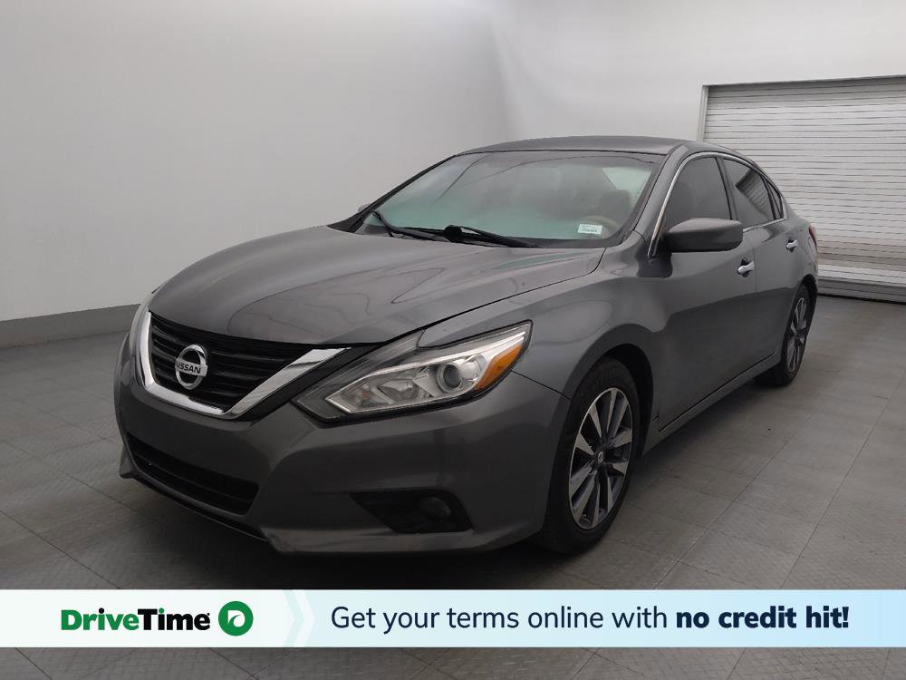 Used 2017 Nissan Altima 2.5 SV image 1