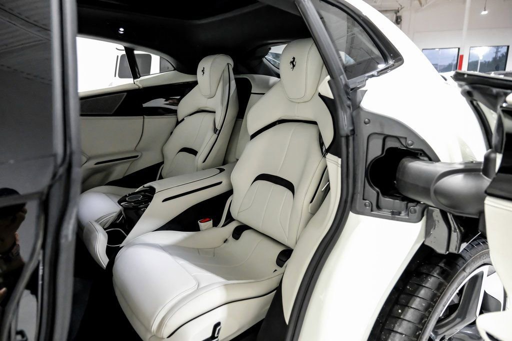 Used 2025 Ferrari Purosangue image 37