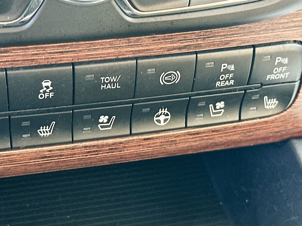 Used 2018 RAM 3500 Laramie AWD/4WD image 21