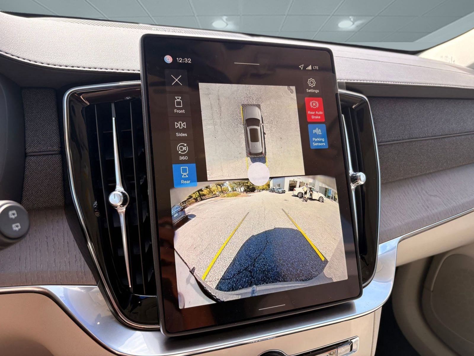 New 2026 Volvo XC90 B6 Ultra w/ Protection Package image 31