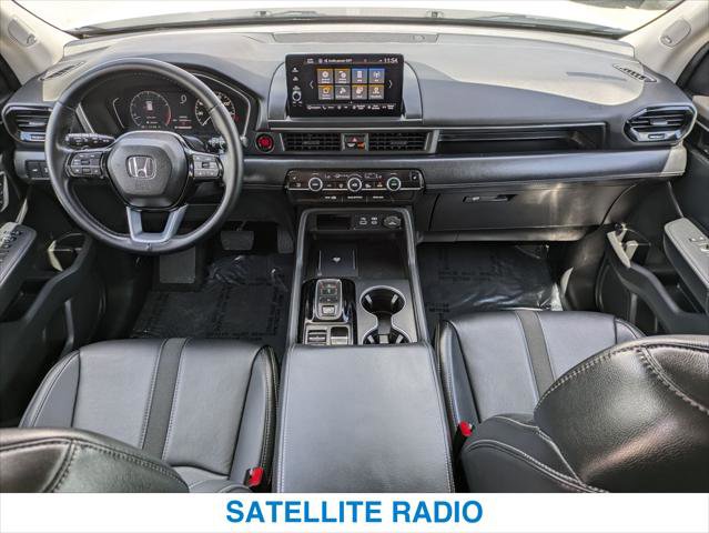 Certified 2025 Honda Pilot Touring image 21
