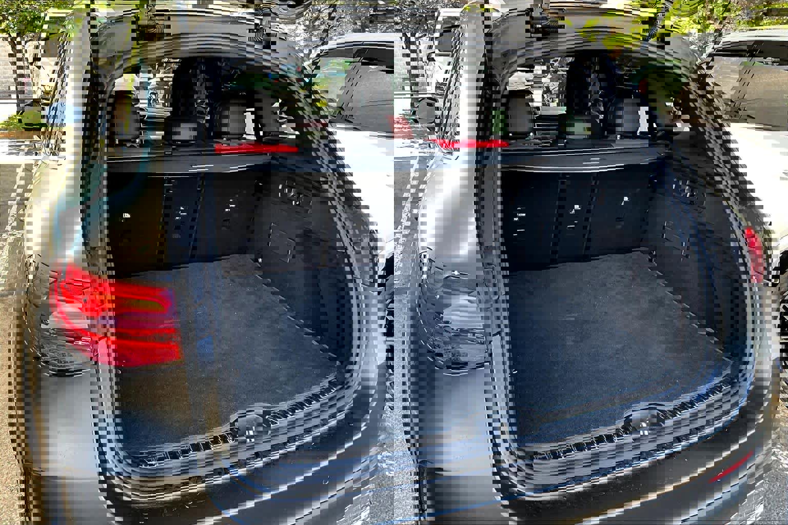 Certified 2024 Mercedes-Benz GLC 300 4MATIC image 37