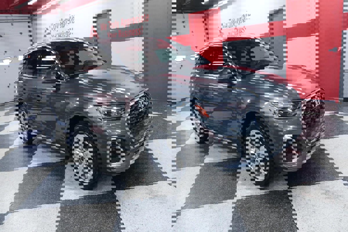 Used 2022 Audi Q5 2.0T Premium Plus image 3