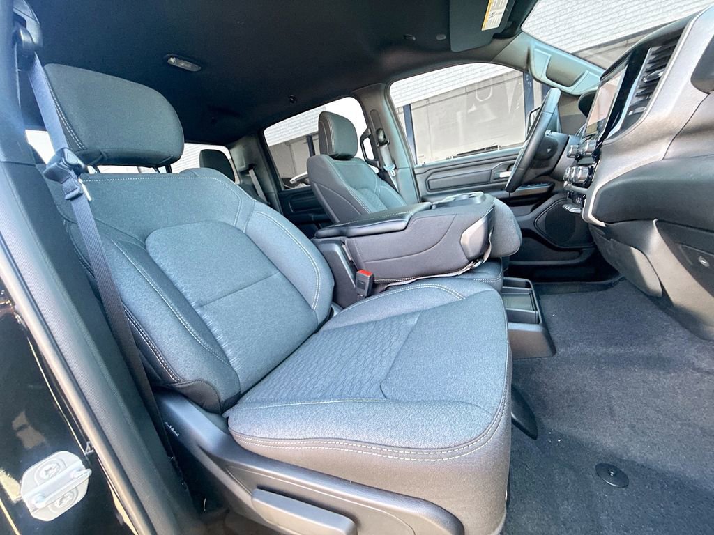 New 2026 RAM 1500 Express image 32