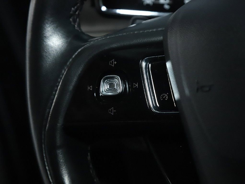 Used 2022 Lincoln Corsair Reserve image 24