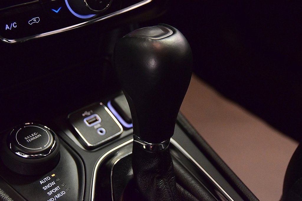 Used 2022 Jeep Cherokee Limited w/ Elite Package image 25