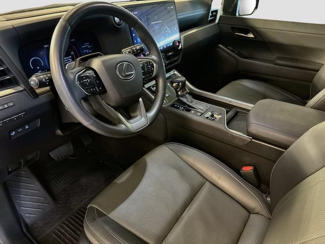 Used 2025 Lexus GX 550 w/ Accessory Package (2T) AWD/4WD image 9