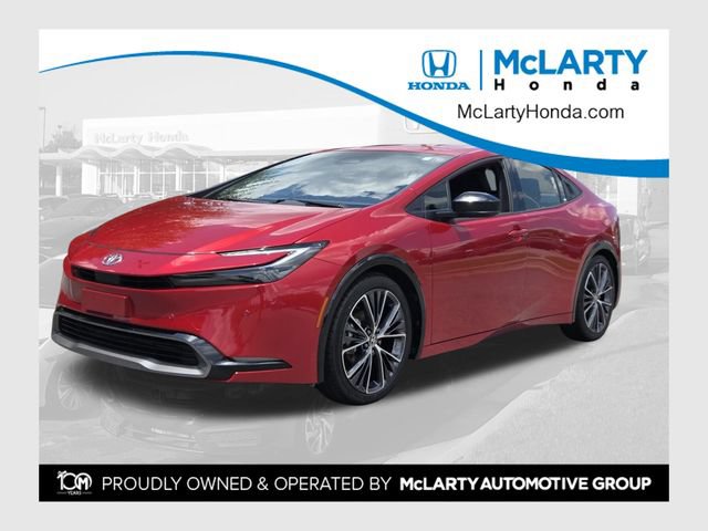 Used 2025 Toyota Prius XLE FWD image 1