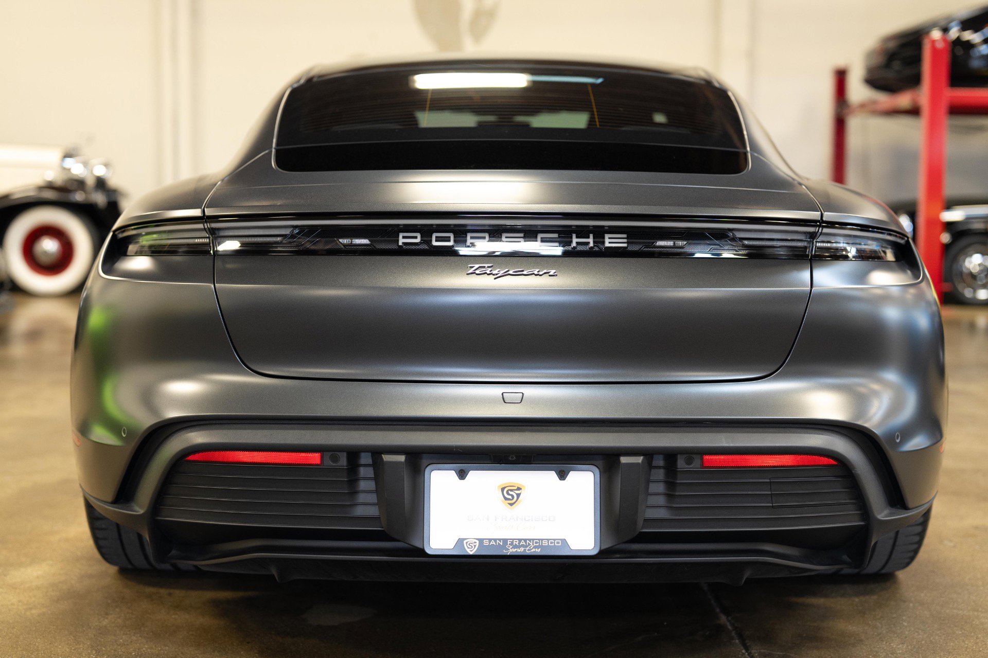 Used 2025 Porsche Taycan RWD image 38
