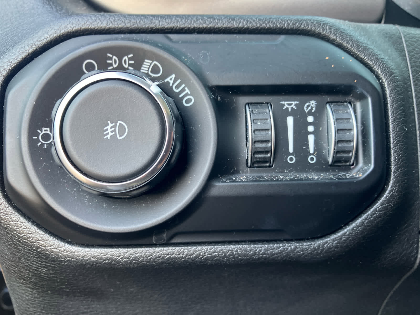 Used 2020 Jeep Wrangler Unlimited Sport S AWD/4WD image 14