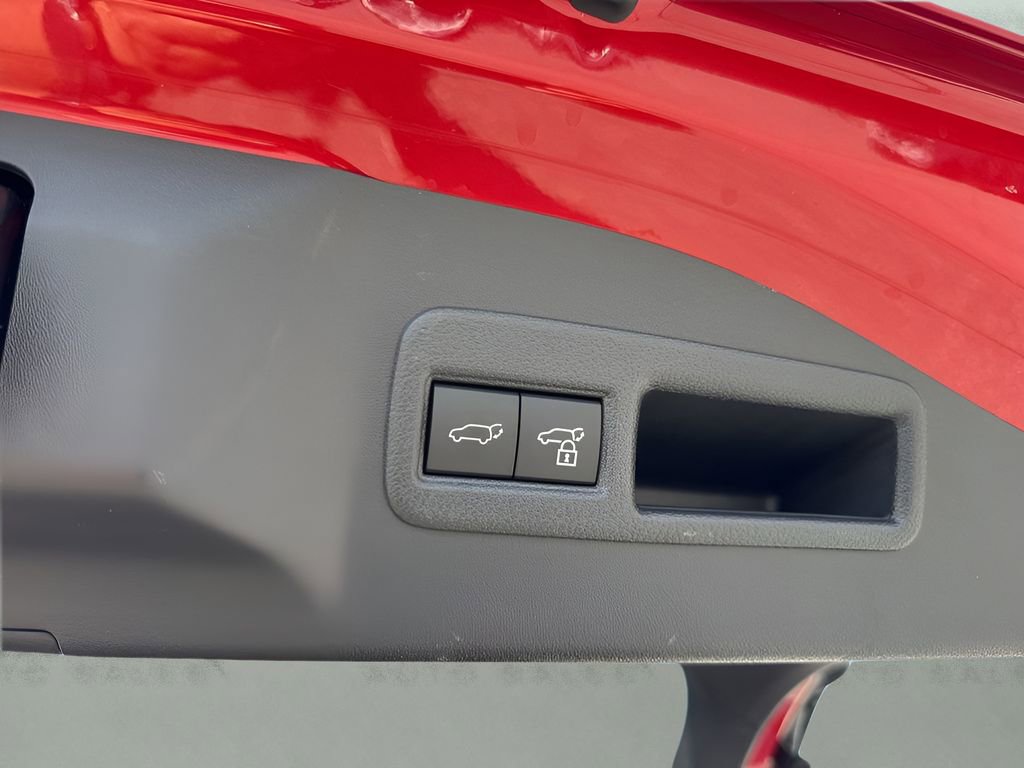 Used 2023 Subaru Solterra AWD image 33