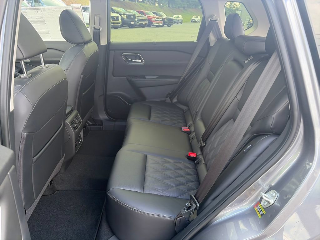 New 2026 Nissan Rogue Platinum w/ Platinum Premium Package AWD/4WD image 26