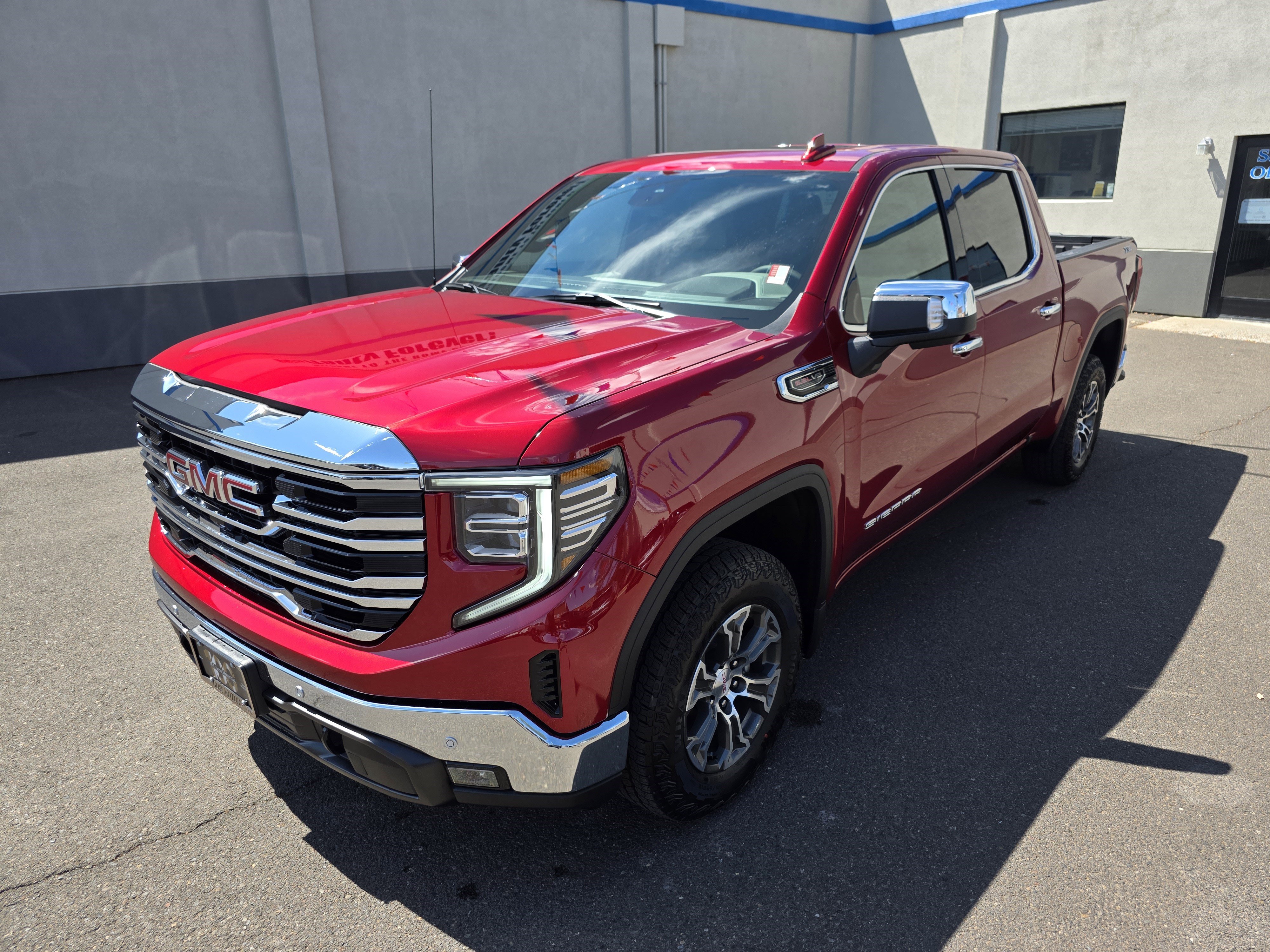 New 2026 GMC Sierra 1500 SLT w/ SLT Convenience Package image 29