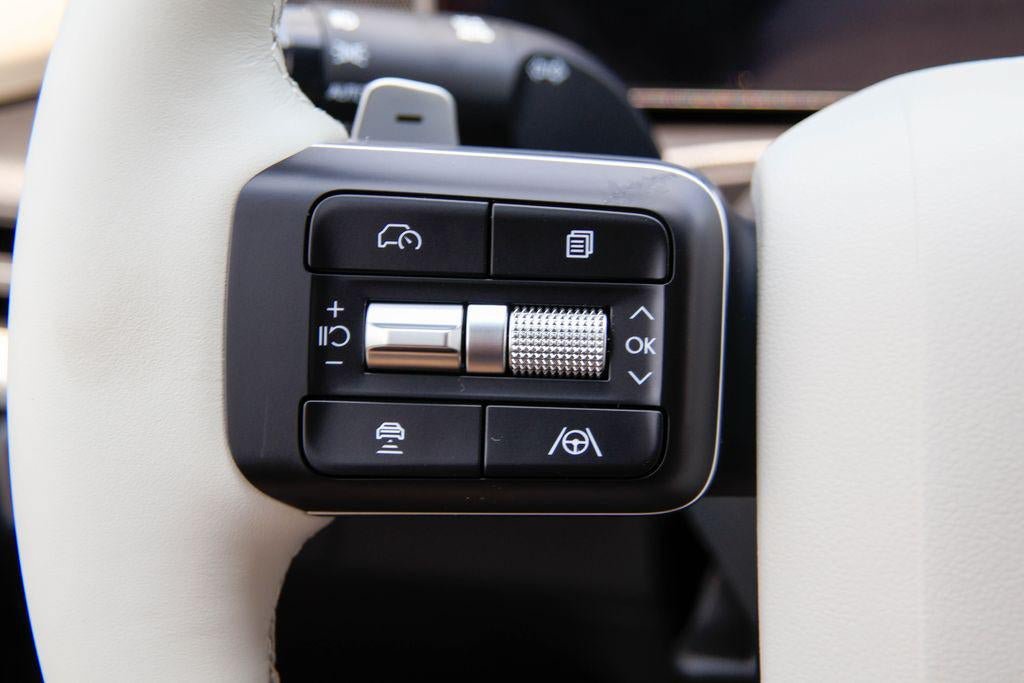 New 2026 Hyundai Santa Fe SE FWD image 18