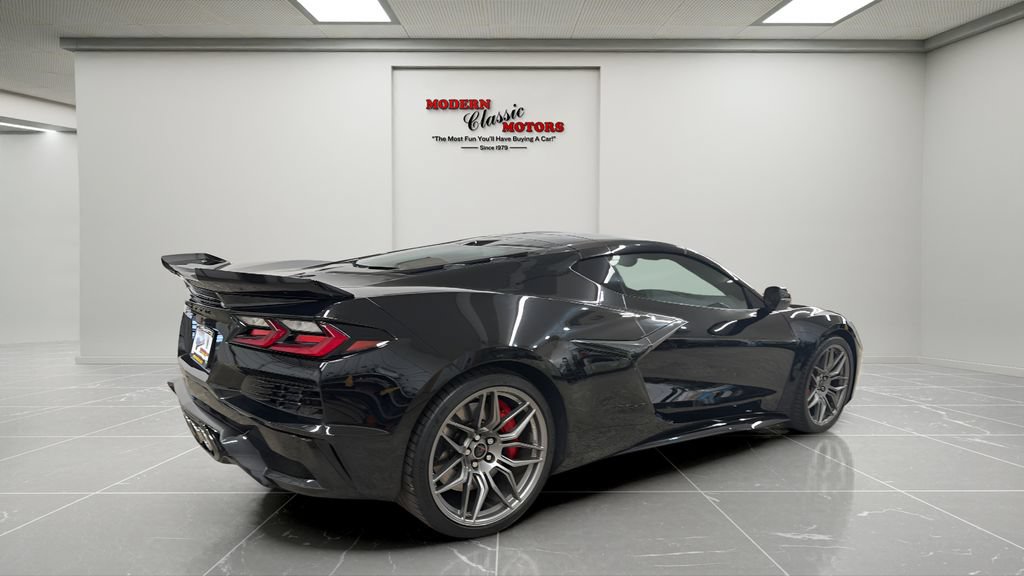 Used 2026 Chevrolet Corvette Z06 RWD image 7