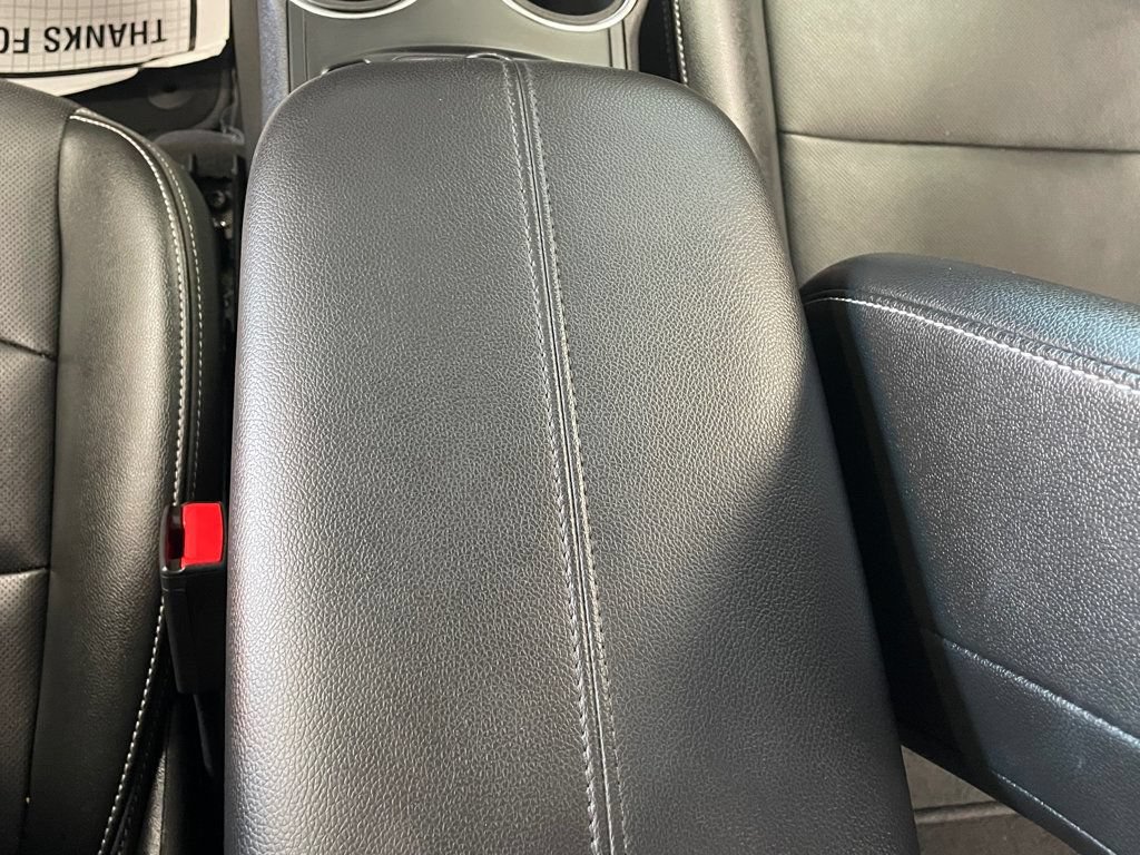 Used 2024 GMC Terrain SLT AWD/4WD image 30