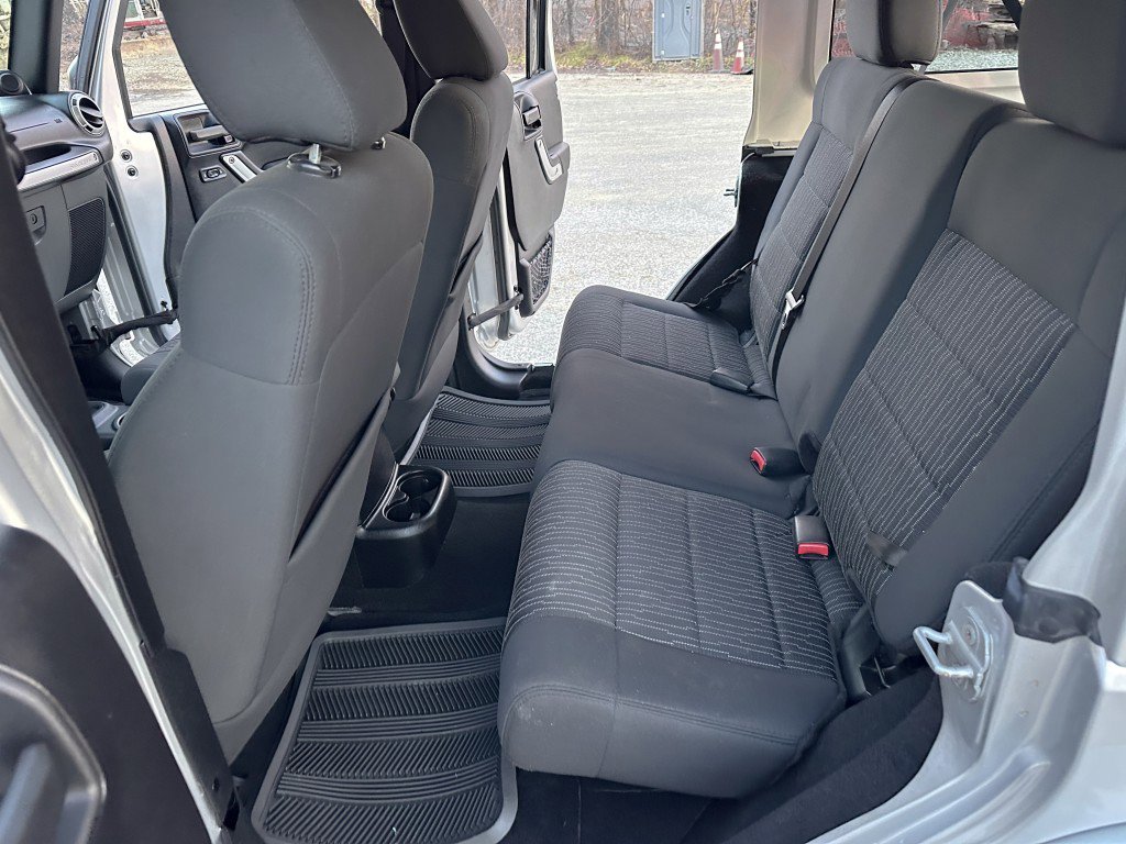 Used 2012 Jeep Wrangler Unlimited Sahara w/ Dual Top Group image 25