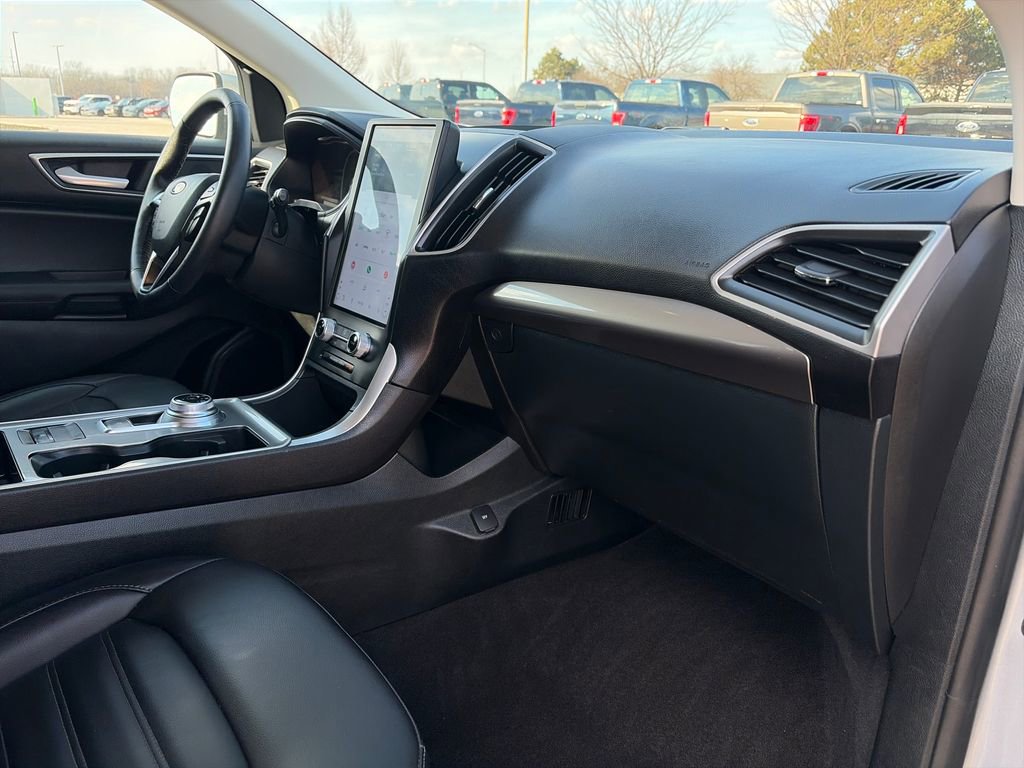 Used 2024 Ford Edge SEL w/ Convenience Package image 10