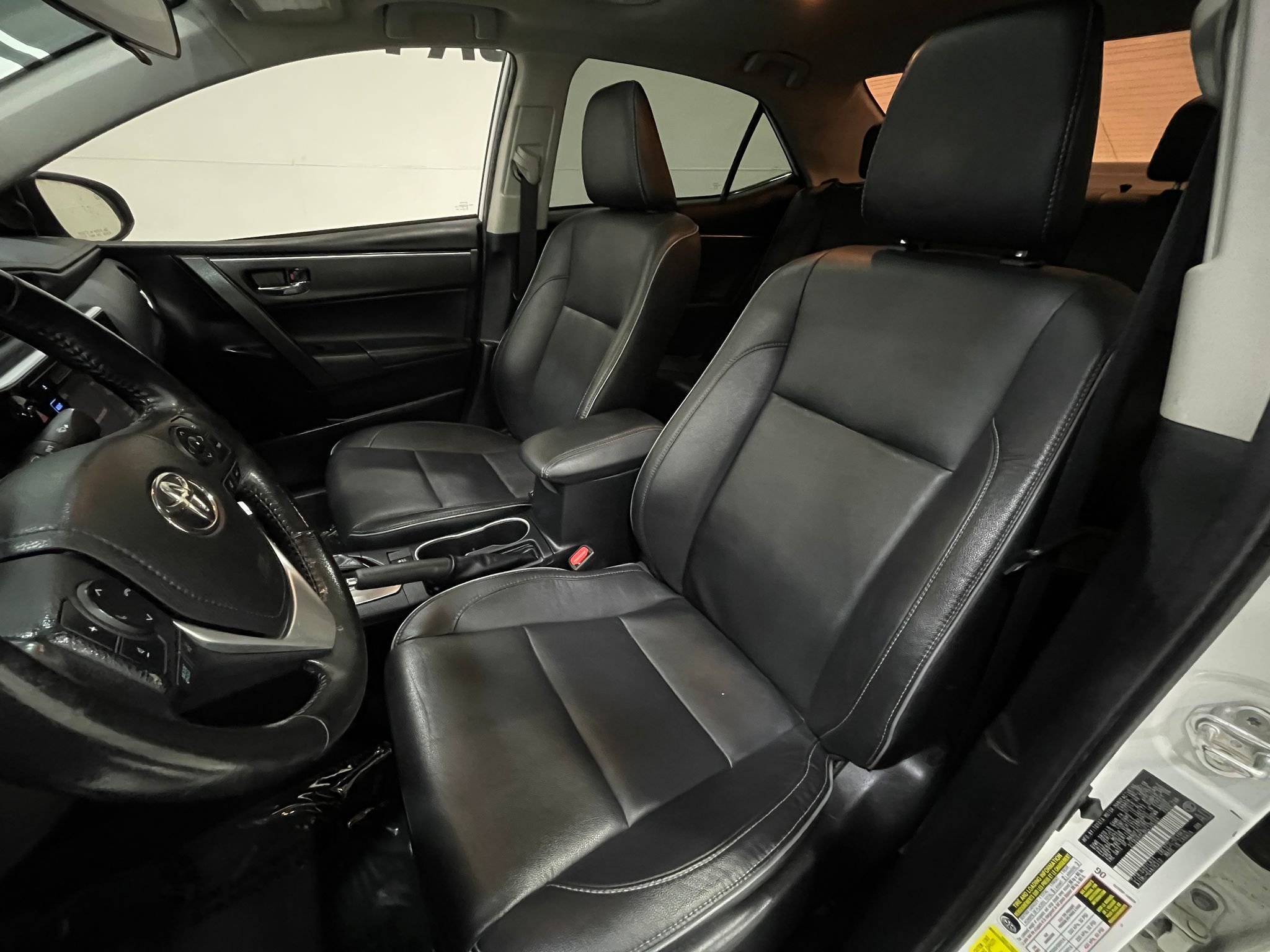 Used 2019 Toyota Corolla XLE w/ Carpet Mat Package (TMS) image 13