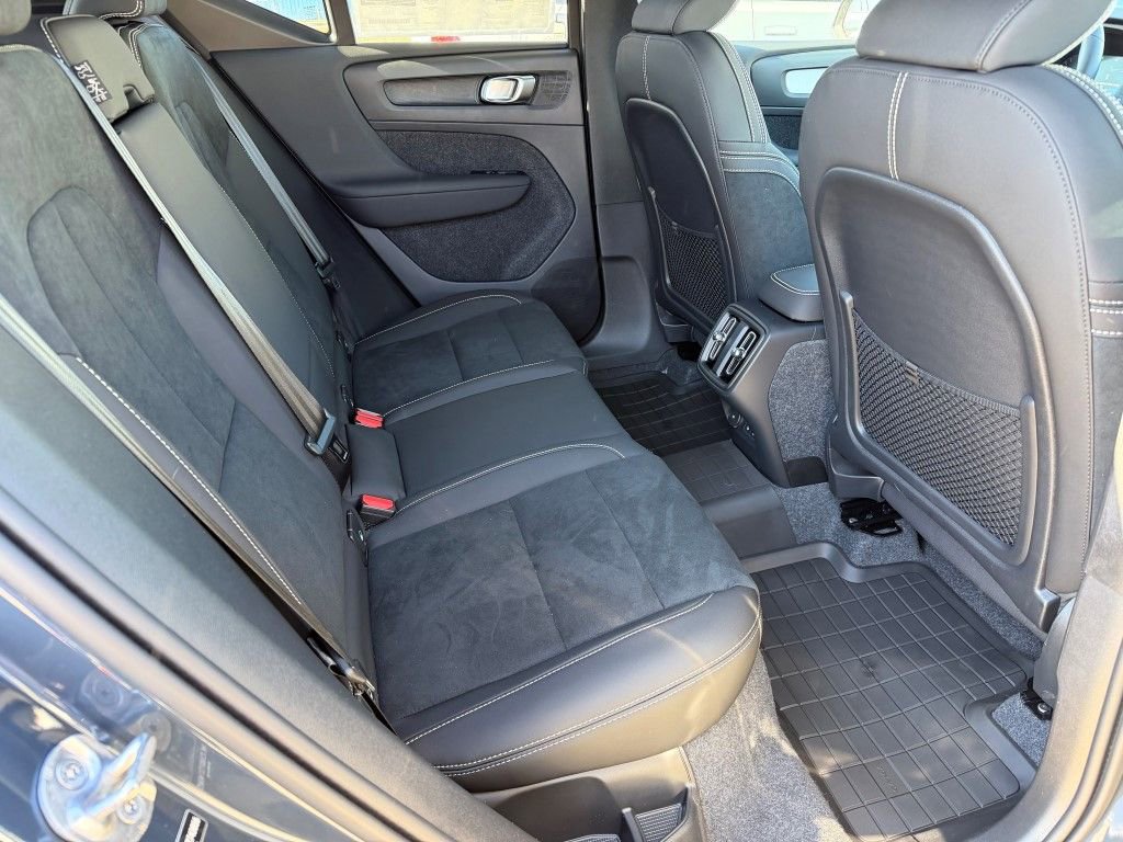 New 2026 Volvo XC40 B5 Ultra w/ Climate Package image 13