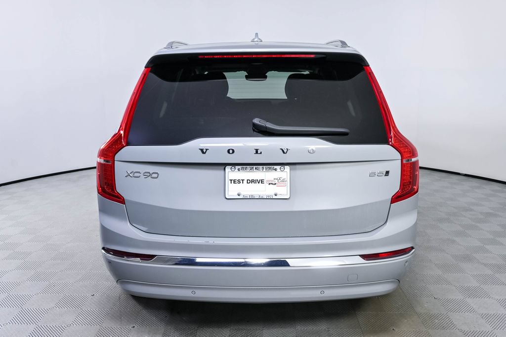 Certified 2025 Volvo XC90 B5 Core AWD/4WD image 30