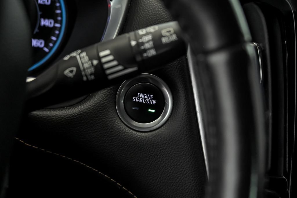 Used 2020 Chevrolet Traverse RS FWD image 20