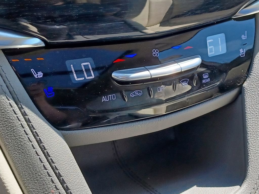 Used 2025 Cadillac XT6 Premium Luxury w/ LPO, Floor Liner Package AWD/4WD image 26