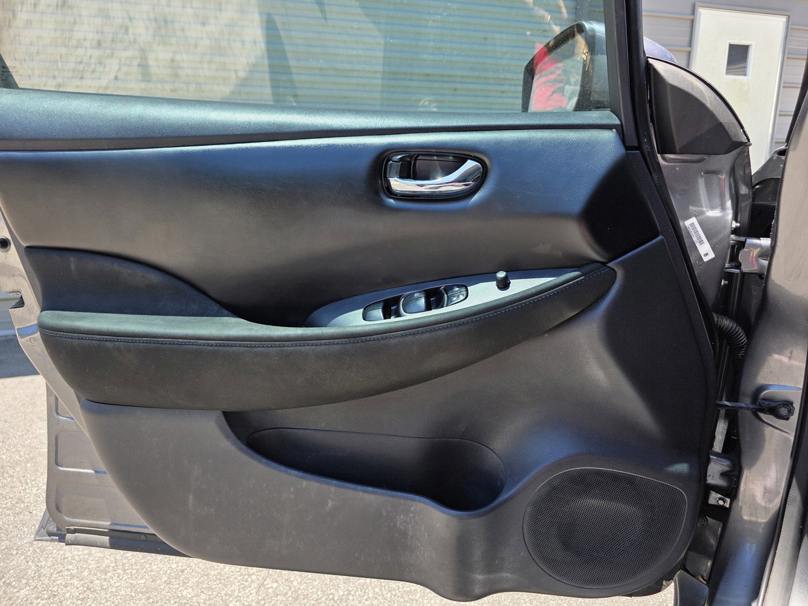 Used 2024 Nissan Leaf S FWD image 24