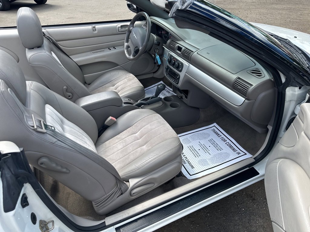 Used 2006 Chrysler Sebring Touring image 31