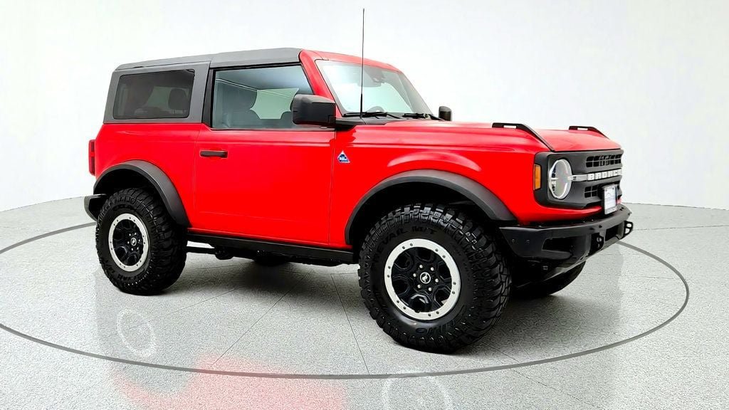 Used 2023 Ford Bronco Black Diamond w/ Sasquatch Package AWD/4WD image 3
