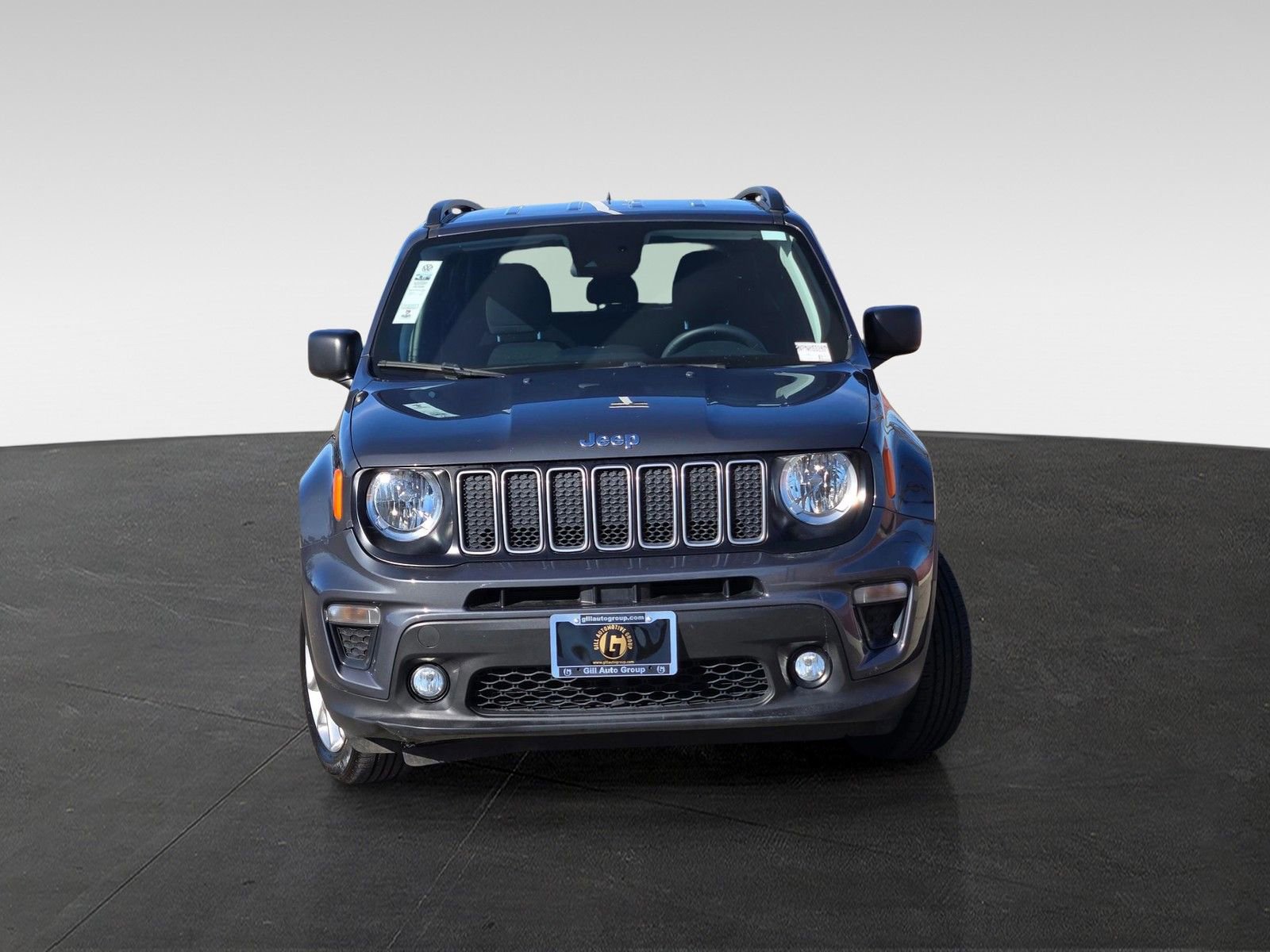 Used 2022 Jeep Renegade Latitude image 2