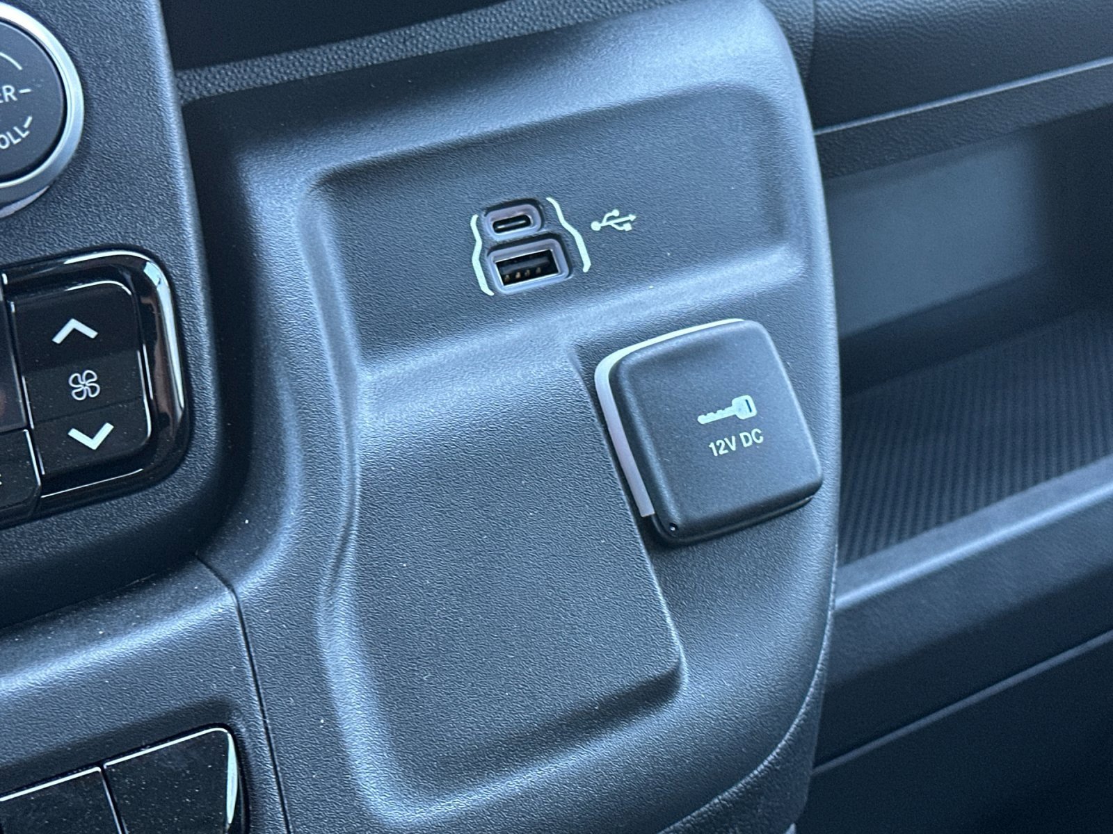 New 2026 RAM ProMaster 2500 image 24