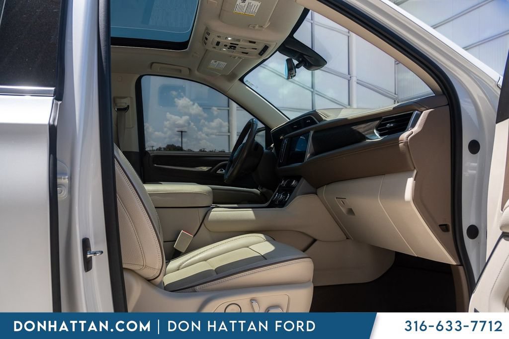 Used 2021 GMC Yukon Denali w/ Denali Premium Package AWD/4WD image 28