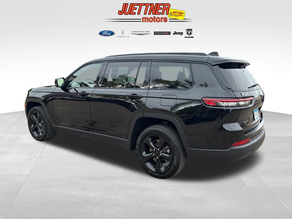 Used 2025 Jeep Grand Cherokee L Limited w/ Luxury Tech Group II AWD/4WD image 3