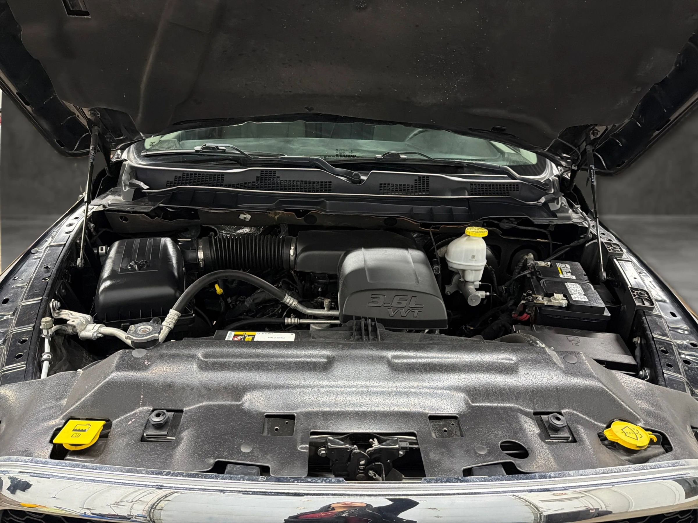 Used 2022 RAM 1500 Classic SLT w/ Trailer & Traction Group image 9