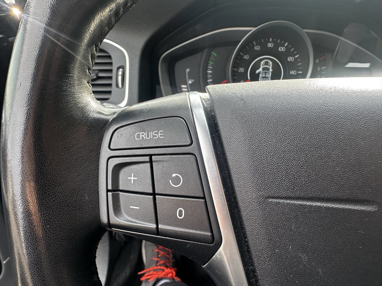 Used 2018 Volvo S60 T5 Dynamic w/ Protection Package image 5