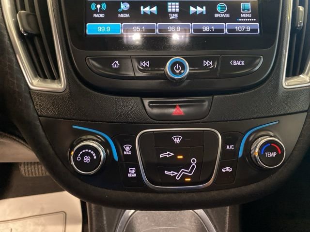 Used 2016 Chevrolet Malibu LT image 23