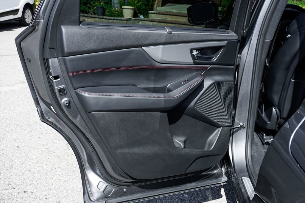 Used 2023 Acura MDX A-Spec image 40