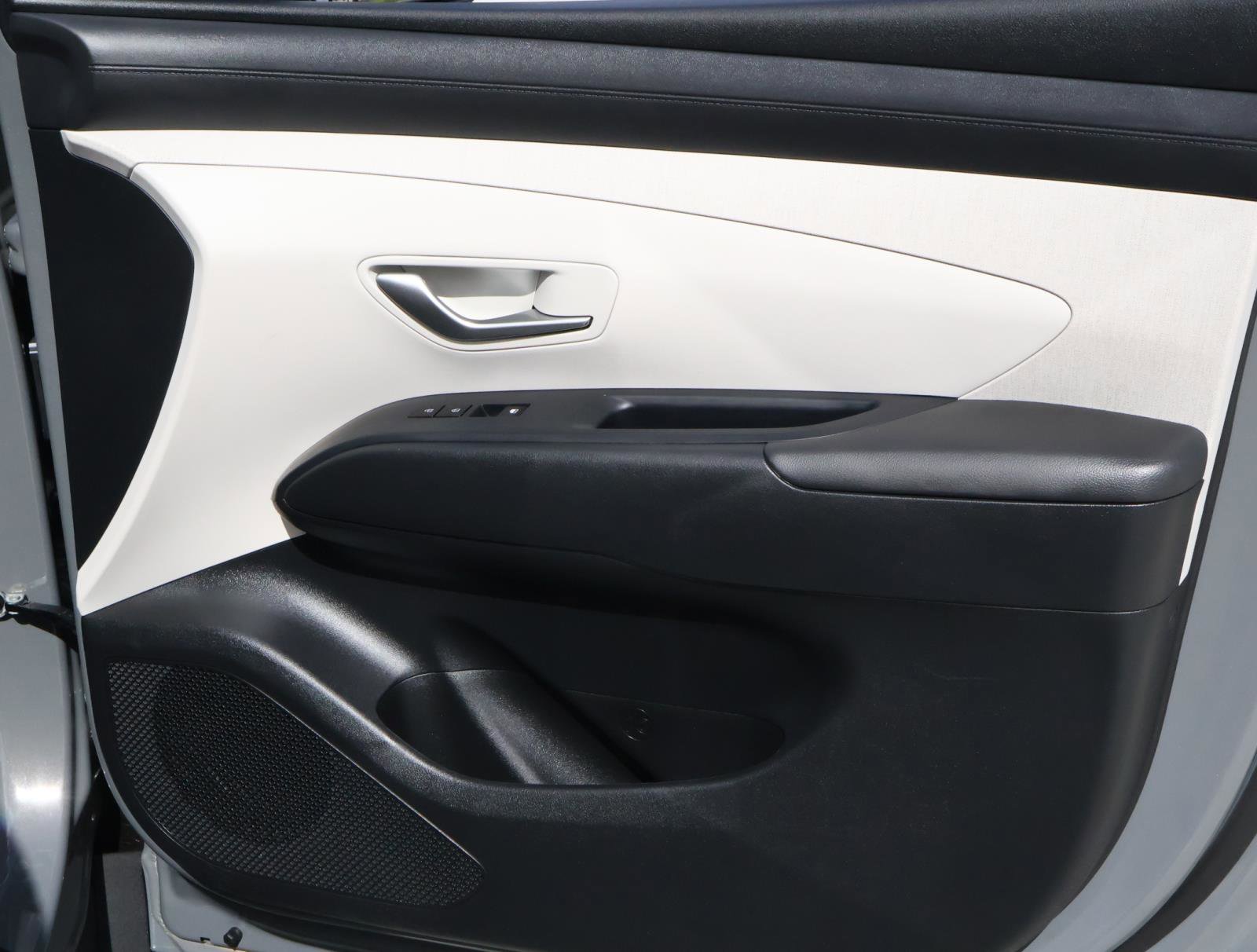 Used 2025 Hyundai Tucson SEL FWD image 17