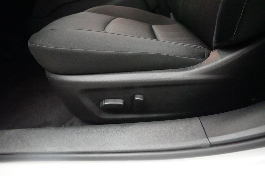 Used 2025 Nissan Altima 2.5 SV FWD image 28